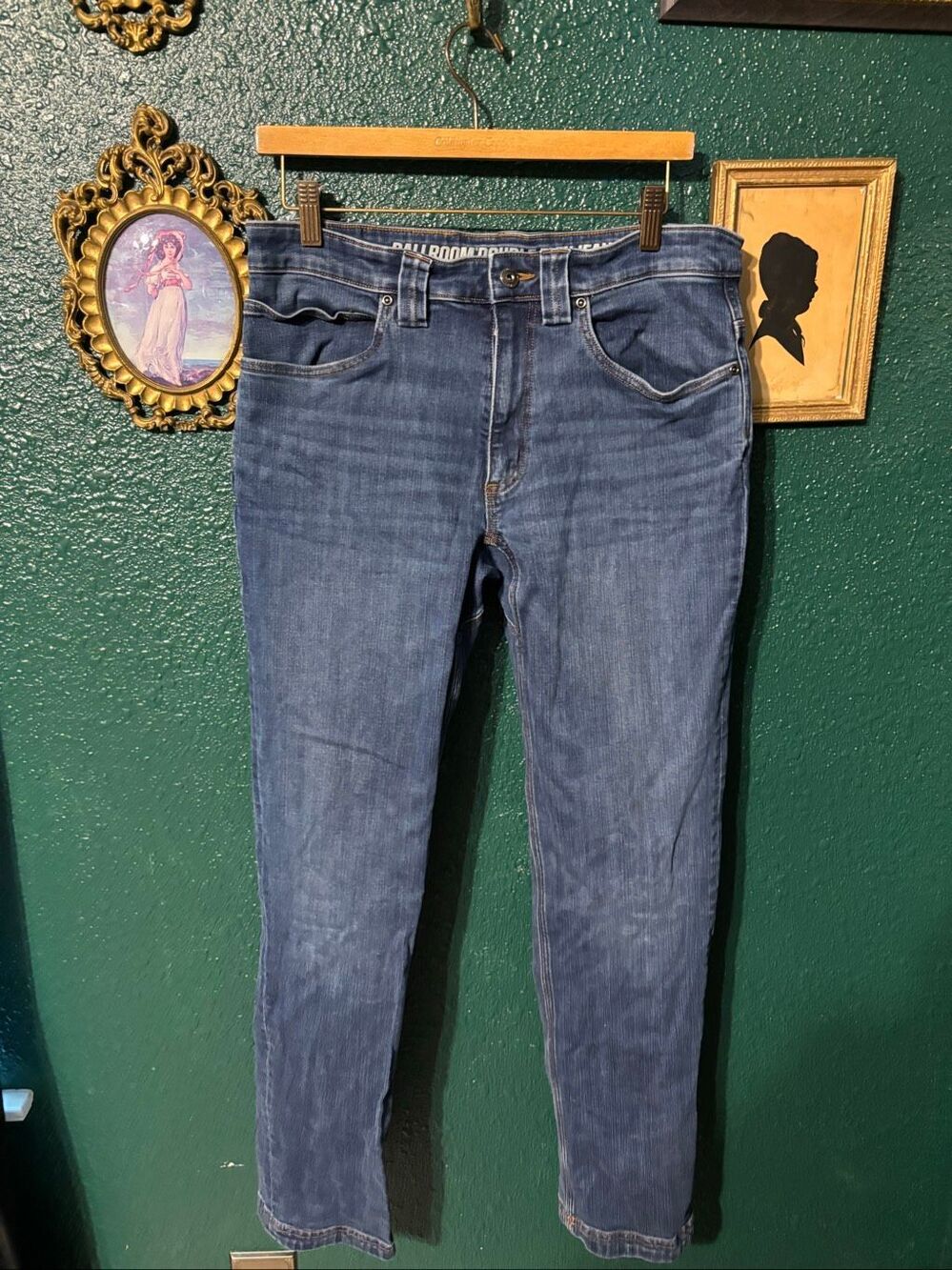 Duluth Men’s Blue Jeans Sz 32x32 Slim Fit Ballroom Stretch